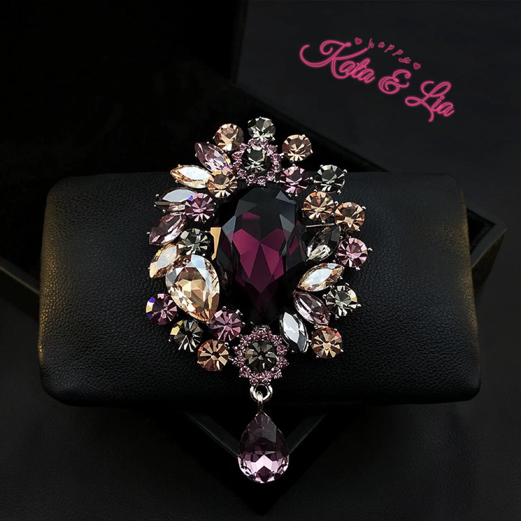 Royal Elegance Brooch